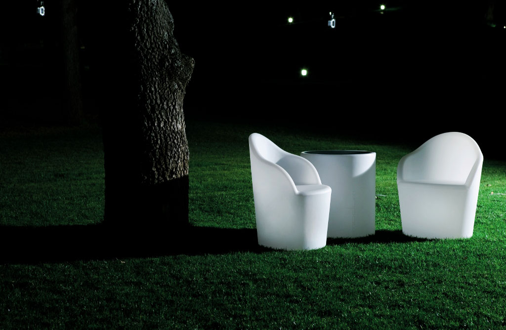 kit de muebles tahiti con luz led para jardines y terrazas