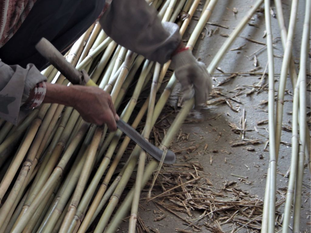 Tutores de bambu natural elaborados artesanalmente